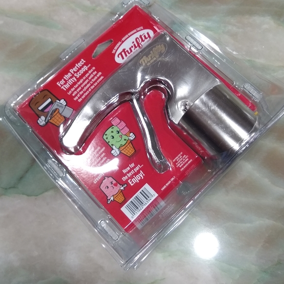 Thrifty Ice Cream Scoop - Picture 2 of 4